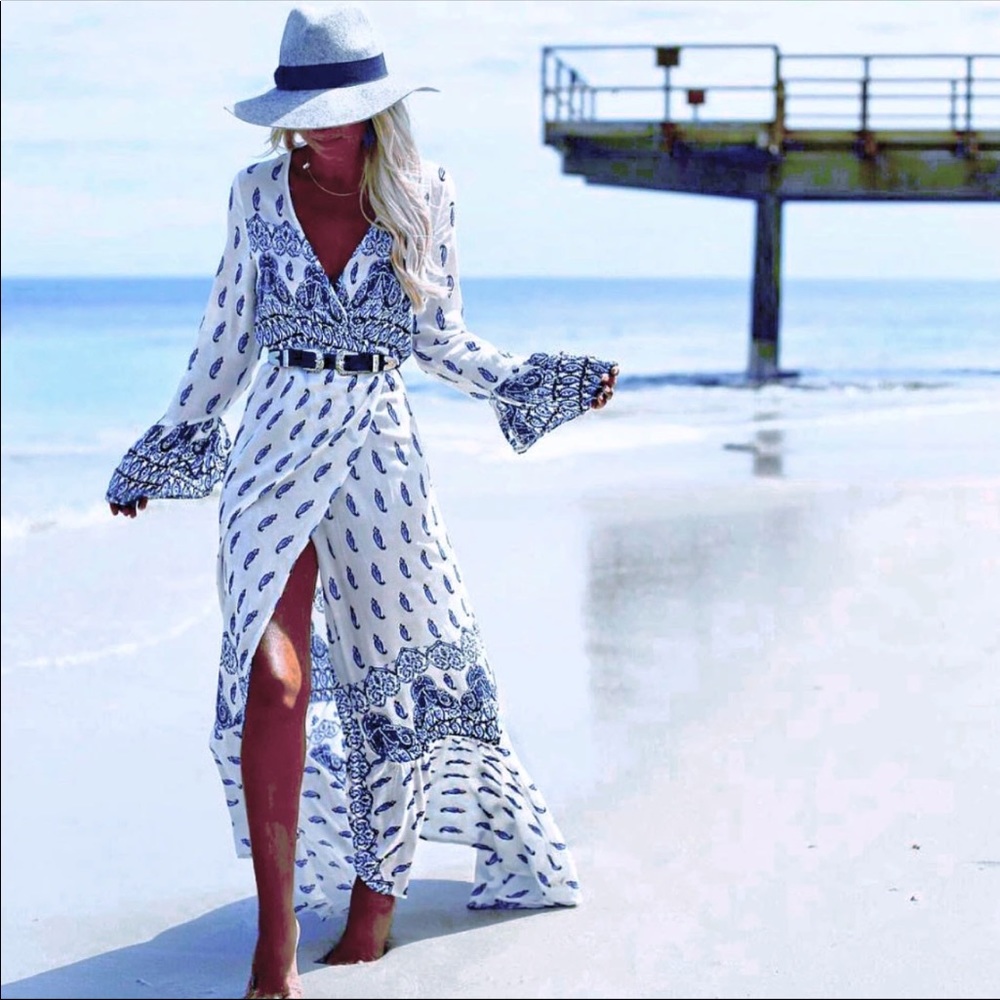 Boho style long bell sleeve v neck maxi dress